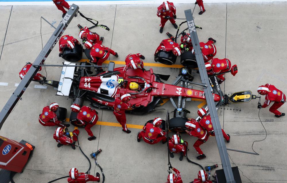 丰田强势回归F1，携手哈斯车队开启2026赛季全新篇章